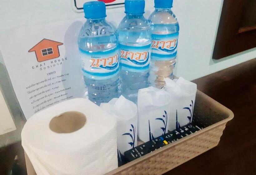 اتاق خانوادگی, Chat House Soi 18 Mithuna Chiangrai
