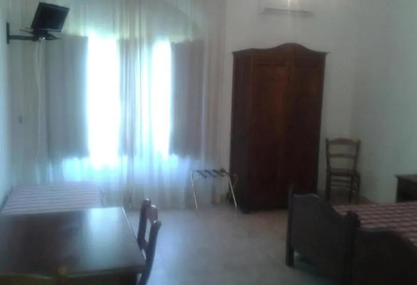 ３ベッドルームアパートメント, Residence Gnura Momma
