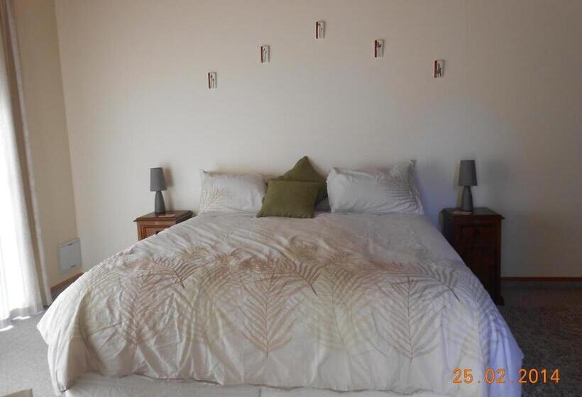 اتاق استاندارد با تخت بزرگ, Antares Homestay