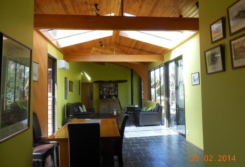 اتاق استاندارد با چشم‌انداز باغ, Antares Homestay