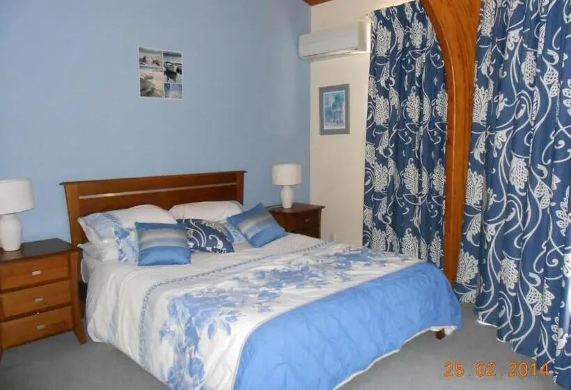 Standard-huone Puutarhanäkymä, Antares Homestay