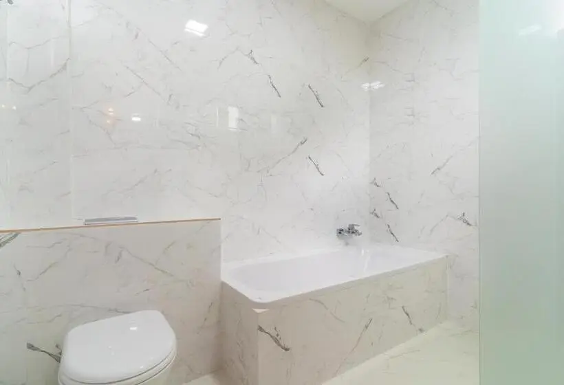 Suite mit Balkon, Ostrov Beach
