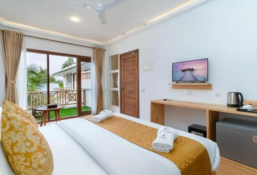 Suite mit Balkon, Ostrov Beach