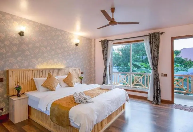 Deluxe Zimmer mit Balkon, Ostrov Beach