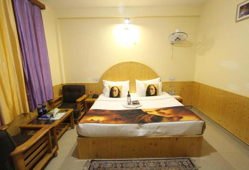 이코노미 룸, Purnima Guest House, Old Kasol