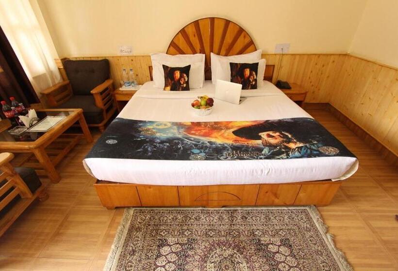 اتاق اکونومی, Purnima Guest House, Old Kasol