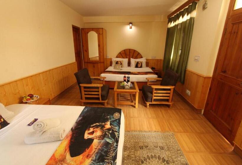 اتاق سوپریور سه تخته, Purnima Guest House, Old Kasol