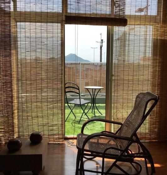 テラス付スイート, Uno Port Inn