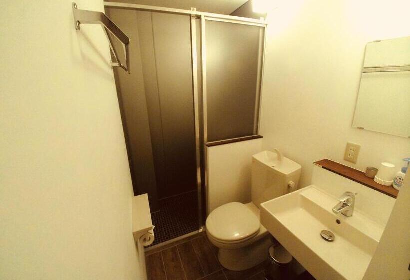 Номер Стандарт Трехместный, Uno Port Inn
