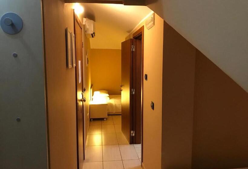 Трежместный Номер Economy, L Incontro B&b Santeramo