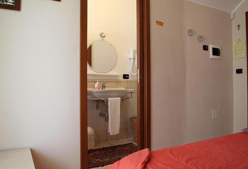 Номер Стандарт, L Incontro B&b Santeramo