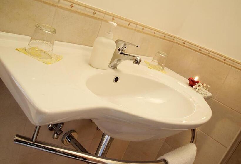 Номер Deluxe, L Incontro B&b Santeramo