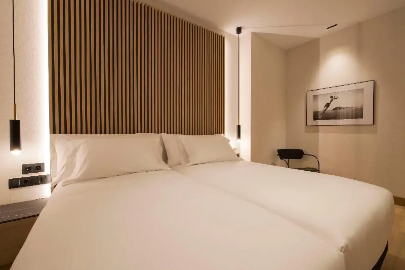Habitación Deluxe, Novotel Karawang