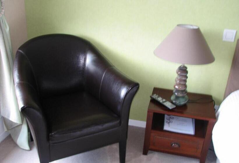 标准间带阳台, L Escale Evel Er Gêr