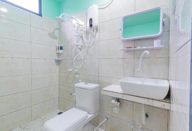 اتاق خانوادگی, Olhumathi View Inn