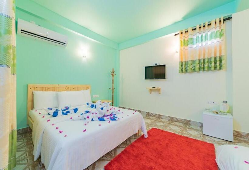 اتاق خانوادگی, Olhumathi View Inn