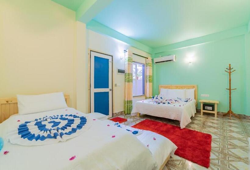 اتاق خانوادگی, Olhumathi View Inn