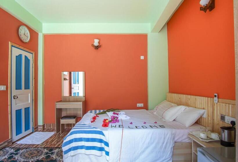 اتاق سوپریور با تخت دو نفره بزرگ, Olhumathi View Inn