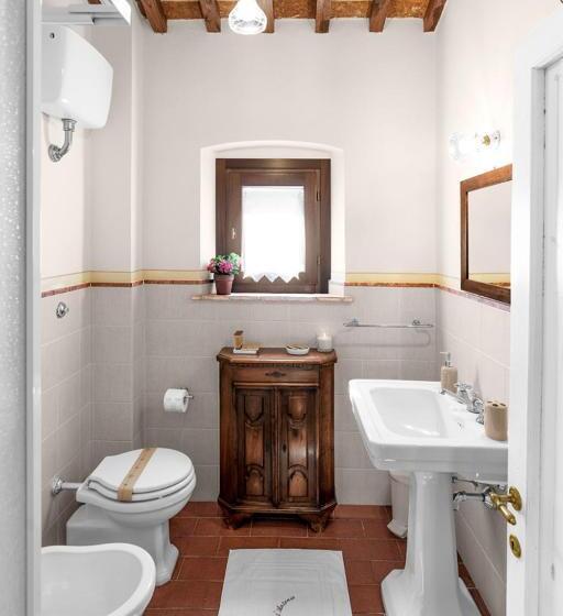 דירת שלושה חדרים, Podere Sant'antonio