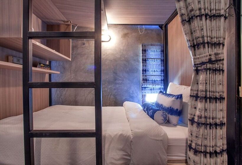 ルームシェアのワンベッド, The Chic Lipe