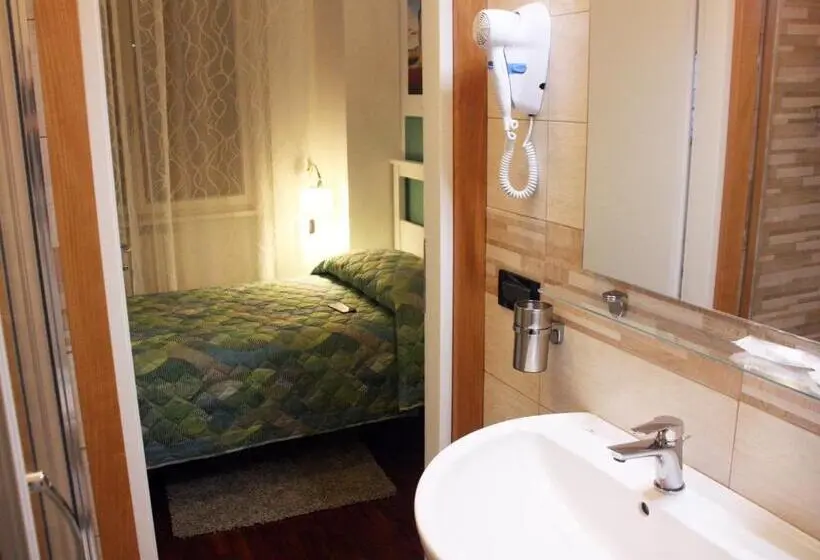 Deluxe Yhden Hengen Huone, B&b Hospital