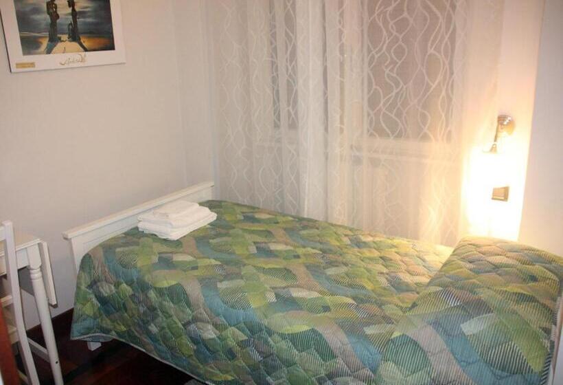 اتاق لوکس یک تخته, B&b Hospital