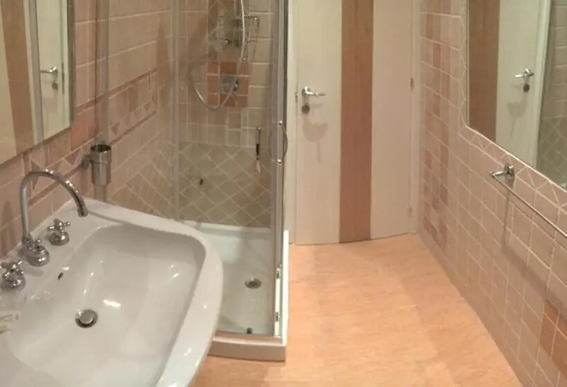 Standard Yhden Hengen Huone, B&b Hospital