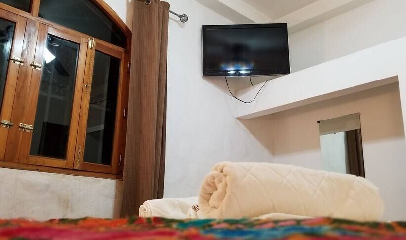 Номер Стандарт, Hostal Zaragoza