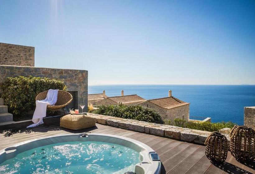 Полулюкс, Ariá Estate Suites & Spa