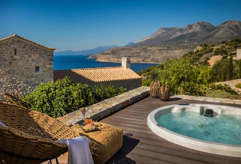 Полулюкс, Ariá Estate Suites & Spa