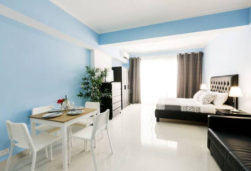 豪华套房, Ducassi Suites Rooftop Pool Beach Club & Spa