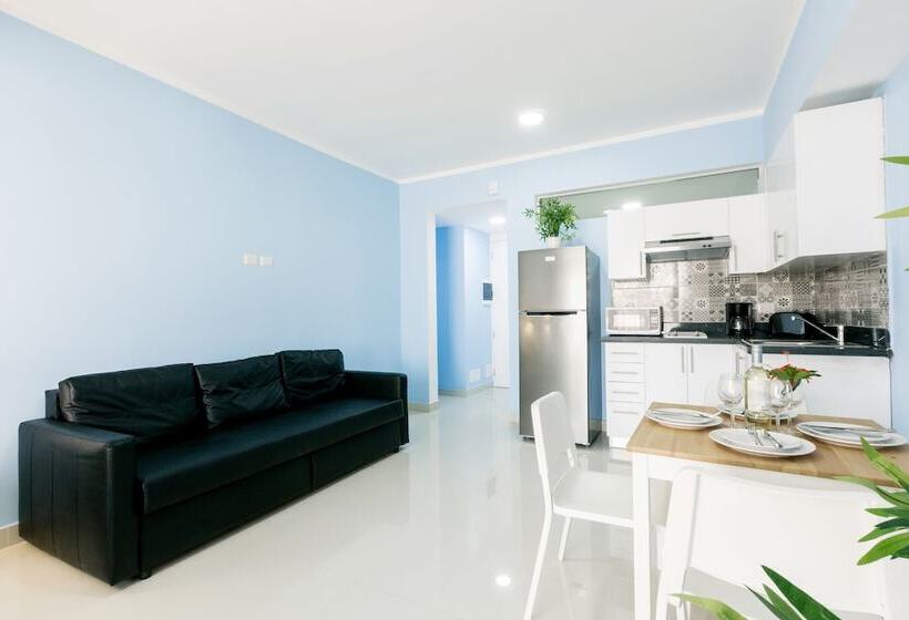 豪华套房, Ducassi Suites Rooftop Pool Beach Club & Spa