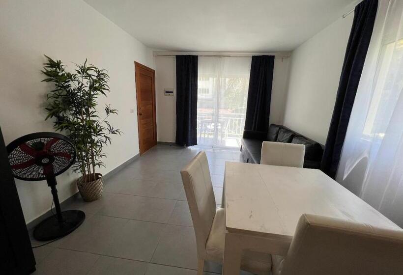 带1个卧室的公寓, Ducassi Suites Rooftop Pool Beach Club & Spa