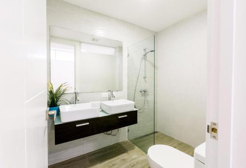 豪华套房, Ducassi Suites Rooftop Pool Beach Club & Spa