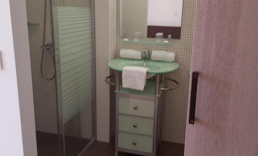 Семейный Номер Вид на Сад, Le Vauban