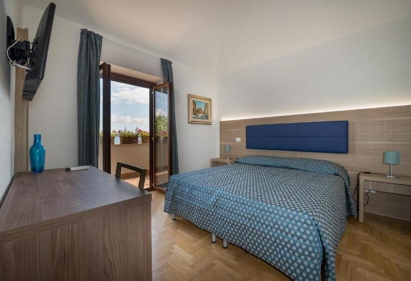 스탠다드 룸 킹사이즈 침대, Malì Trevignano Piccolo