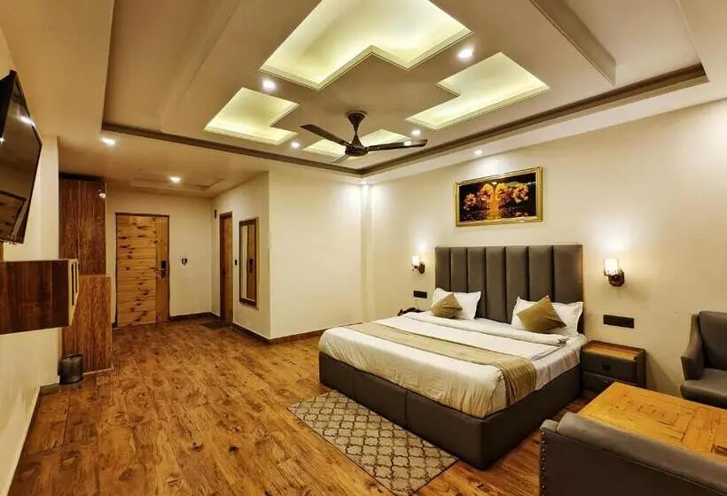 デラックスルーム, Omavya Hotel Manali
