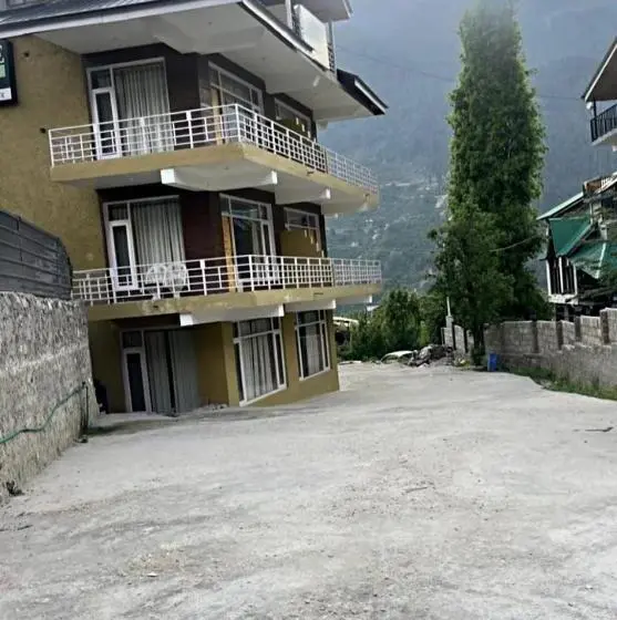 デラックスルーム, Omavya Hotel Manali