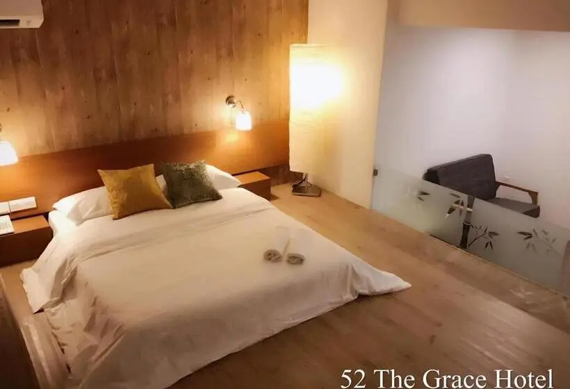 Superior-huone, 52 The Grace