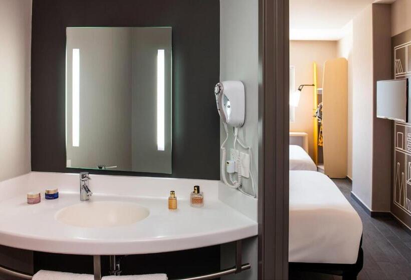 2ダブルベッドのスタンダードルーム, Ibis Mazatlan Marina