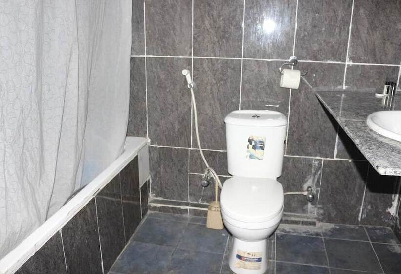 سوییت, Royal Charlin Hotel And Suites