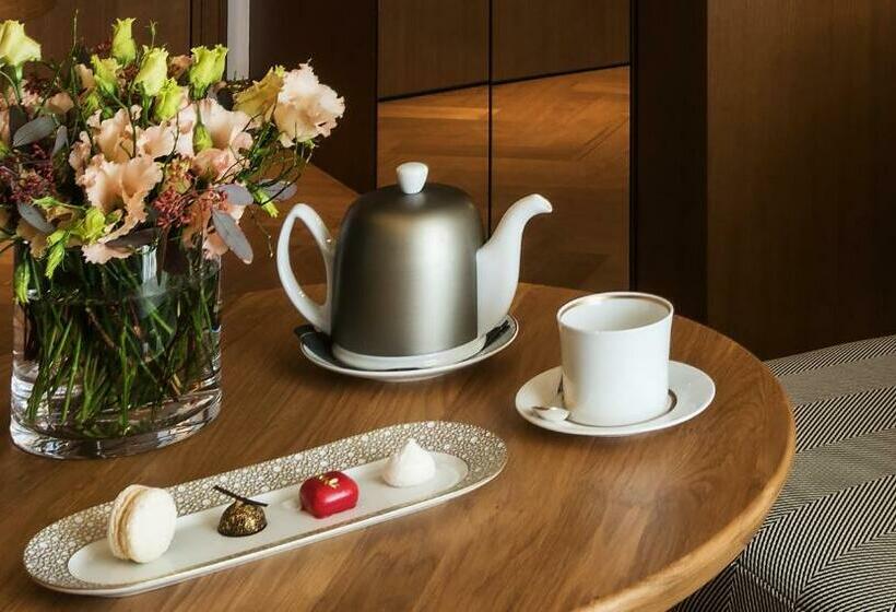 带观景的豪华间, Bürgenstock Hotels & Resort   Palace