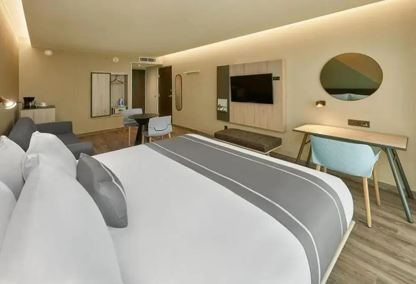 سوئیت با تخت بزرگ, City Express Plus By Marriott Cancun Aeropuerto Riviera