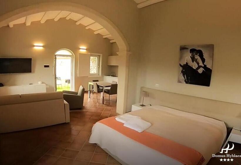 Люкс Вид на Сад, Domus Hyblaea Resort