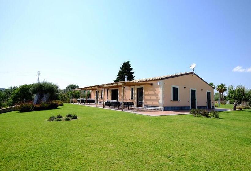 Семейный Номер Вид на Сад, Domus Hyblaea Resort