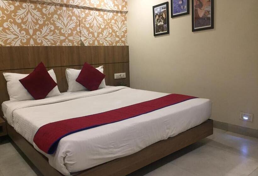 غرفة ديلوكس, Imperial