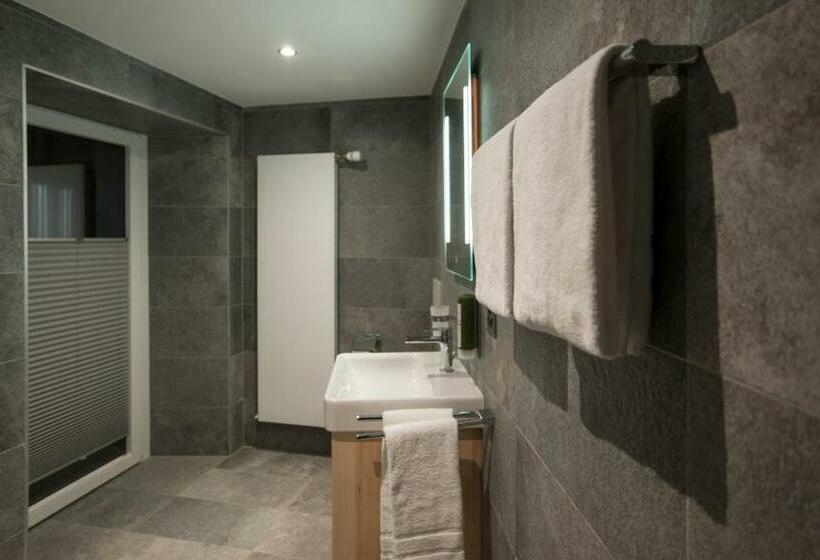 חדר סטנדרט, Pension De La Poste