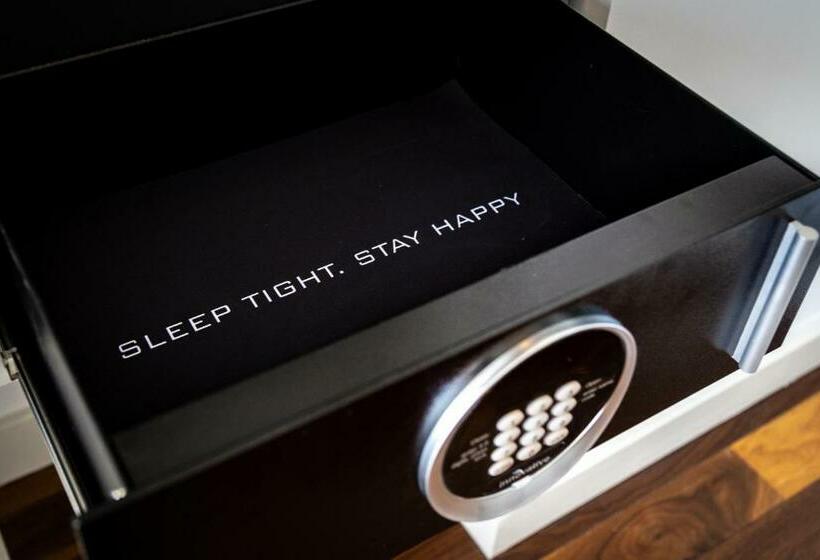 침실 2개 아파트, Pod Times Square