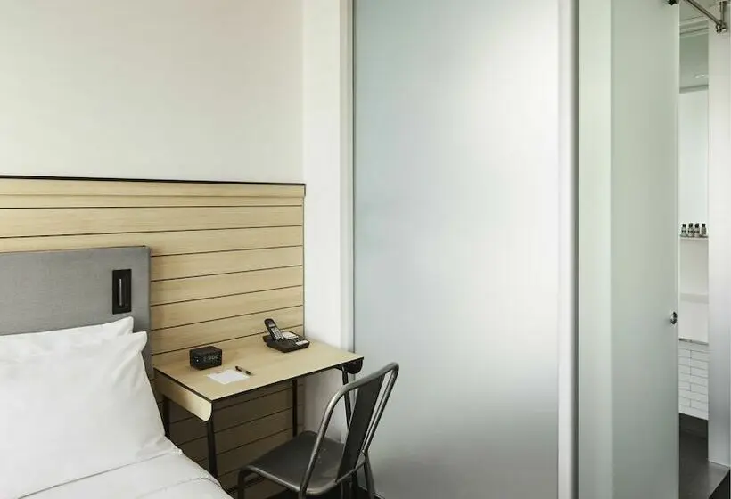 اتاق استاندارد با تخت دوبل, Pod Times Square