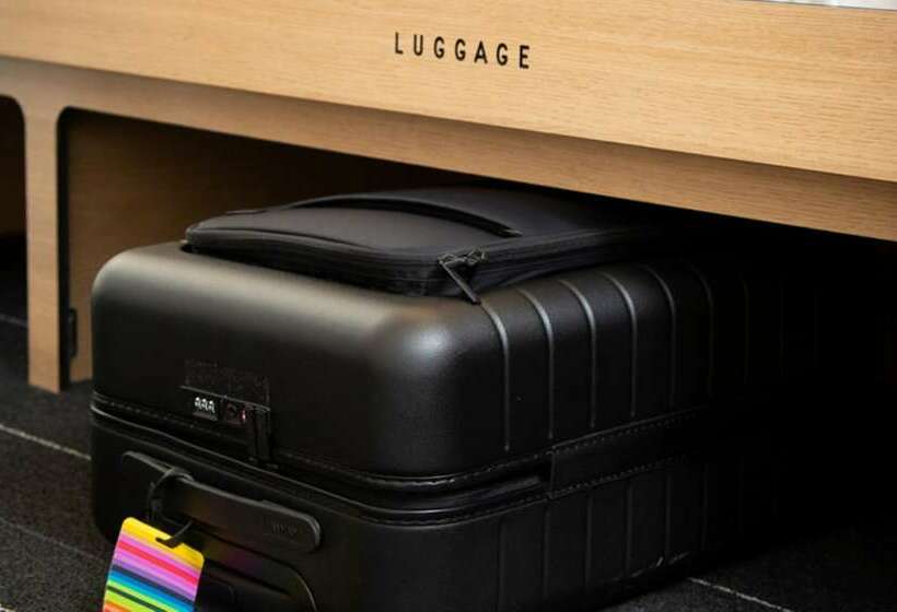 스탠다드 룸 더블 침대, Pod Times Square